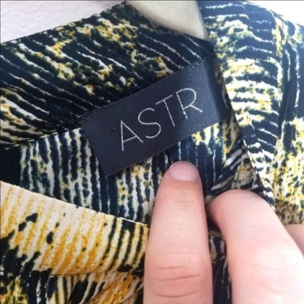 ASTR top - Picture 3 of 7
